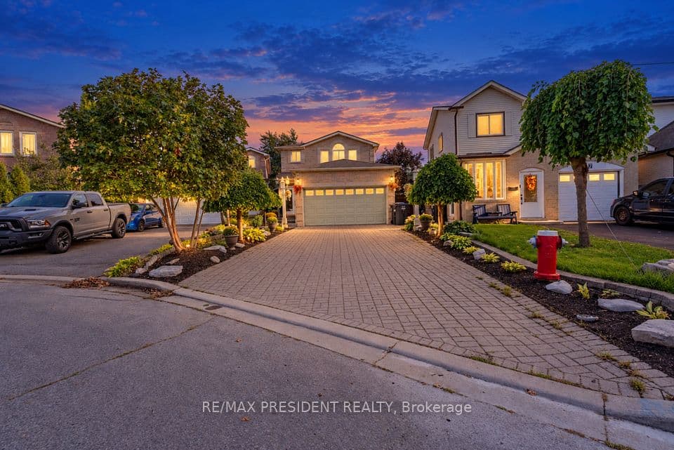 9 Aster Court, Brampton, ON L6V 3P1 – main photo