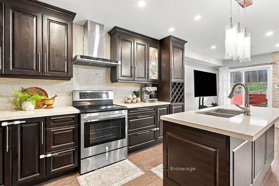 1140 Bonin Crescent, Milton, ON L9T 0B2 – photo 3