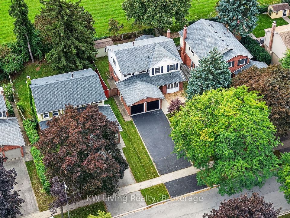 3253 Sir Johns Homestead S, Mississauga, ON L5L 2N7 – photo 3