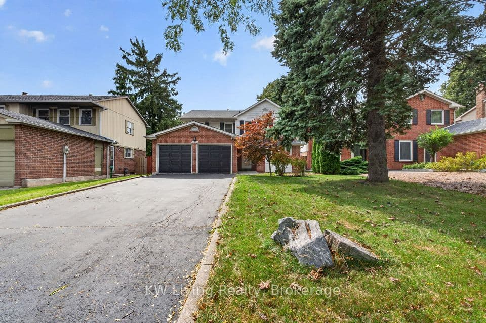 3253 Sir Johns Homestead S, Mississauga, ON L5L 2N7 – photo 2