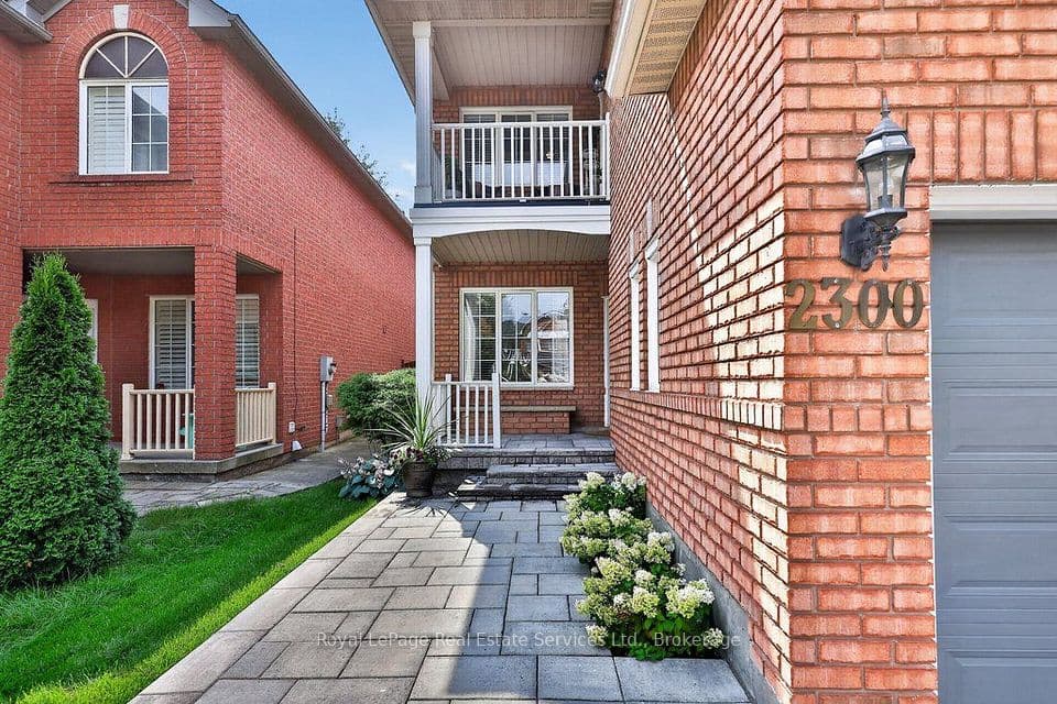 2300 Owlridge Drive, Oakville, ON L6M 3V4 – photo 3
