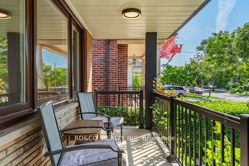 98 Hay Avenue, Toronto, ON M8Z 1G4 – photo 3