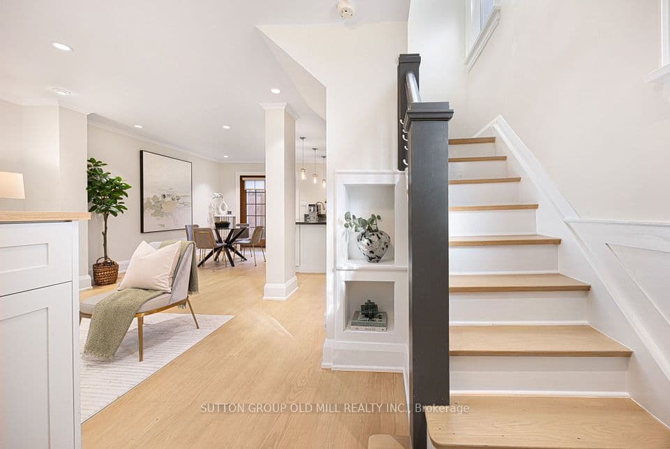 24 Harshaw Avenue, Toronto, ON M6S 1Y1 – photo 2