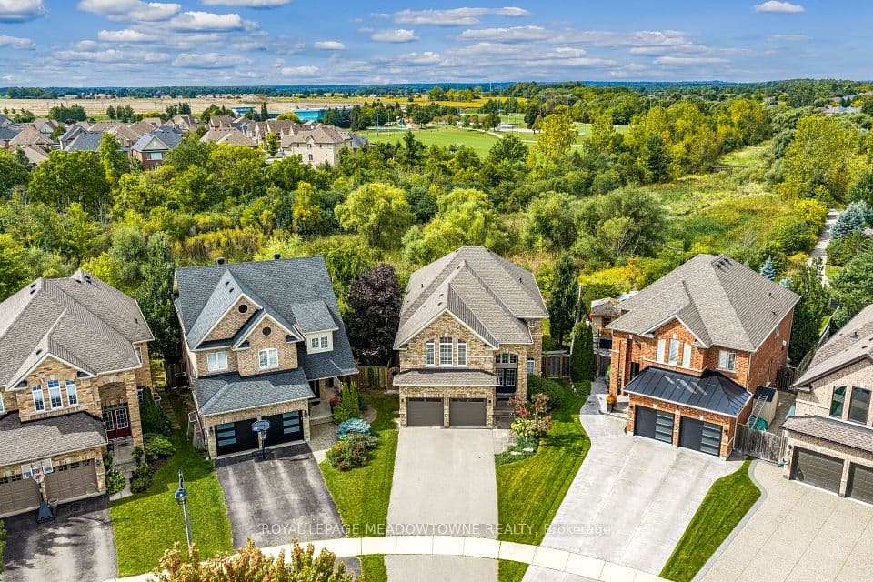 20 Orchid Avenue, Halton Hills, ON L7G 6L7 – photo 2