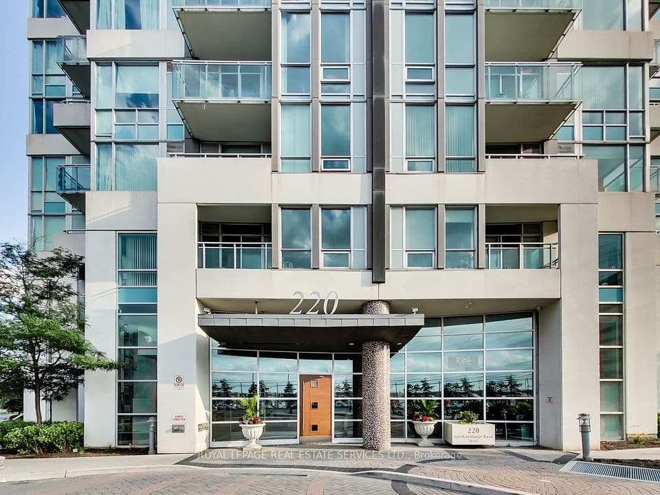 220 Burnhamthorpe Road W 505, Mississauga, ON L5B 4N4 – photo 3