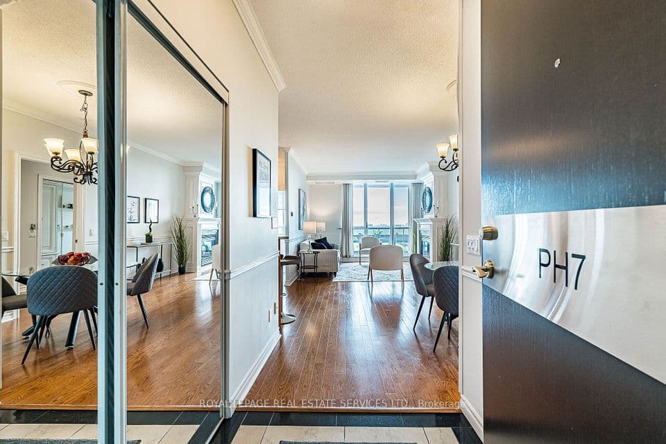 1 Belvedere Court PH7, Brampton, ON L6V 4M6 – photo 2
