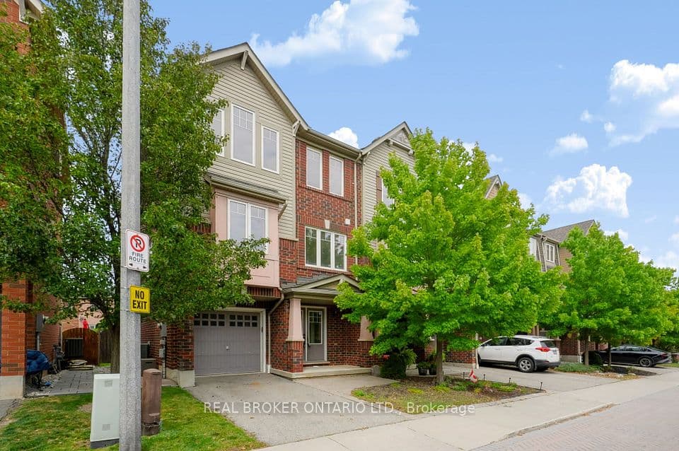 3050 Rotary Way 28, Burlington, ON L7M 0G8 – photo 2