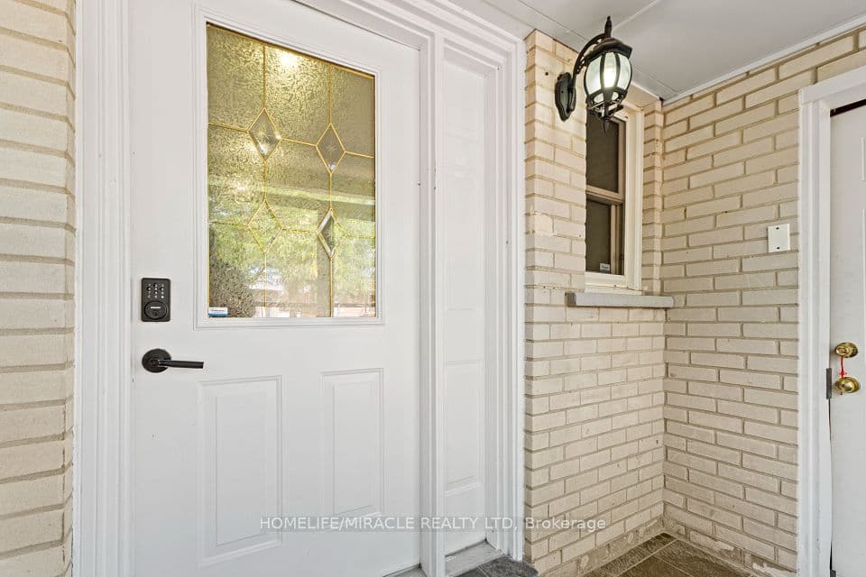 26 Abell Drive, Brampton, ON L6V 2V8 – photo 2