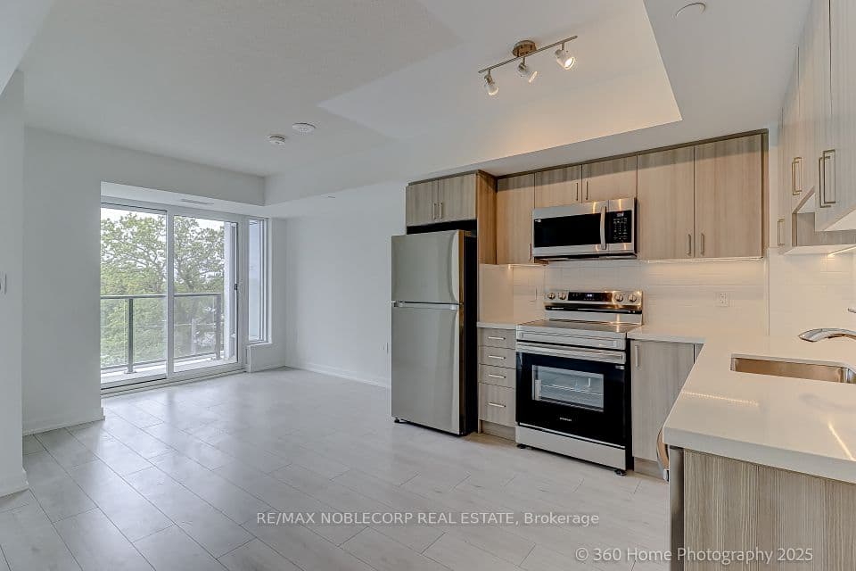 556 Marlee Avenue 508, Toronto, ON M6B 0B1 – main photo