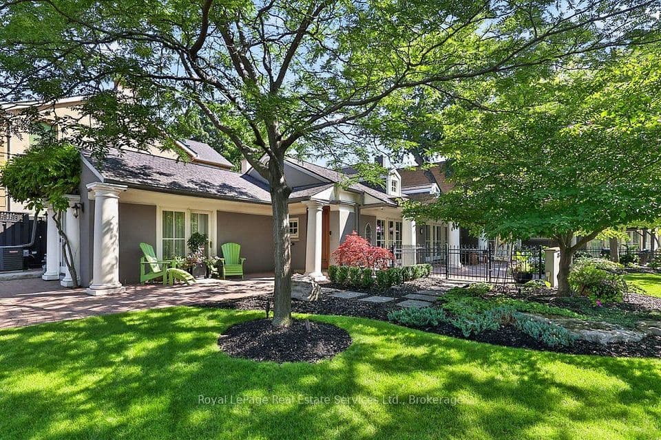 300 Lake Promenade, Toronto, ON M8W 1B4 – photo 2