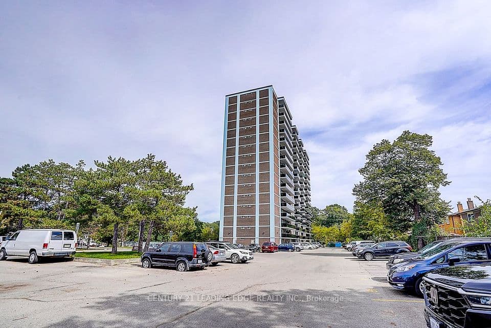235 Grandravine Drive 201, Toronto, ON M3N 1J2 – main photo