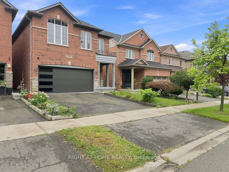 1530 Portsmouth Place, Mississauga, ON L5M 7W1 – main photo