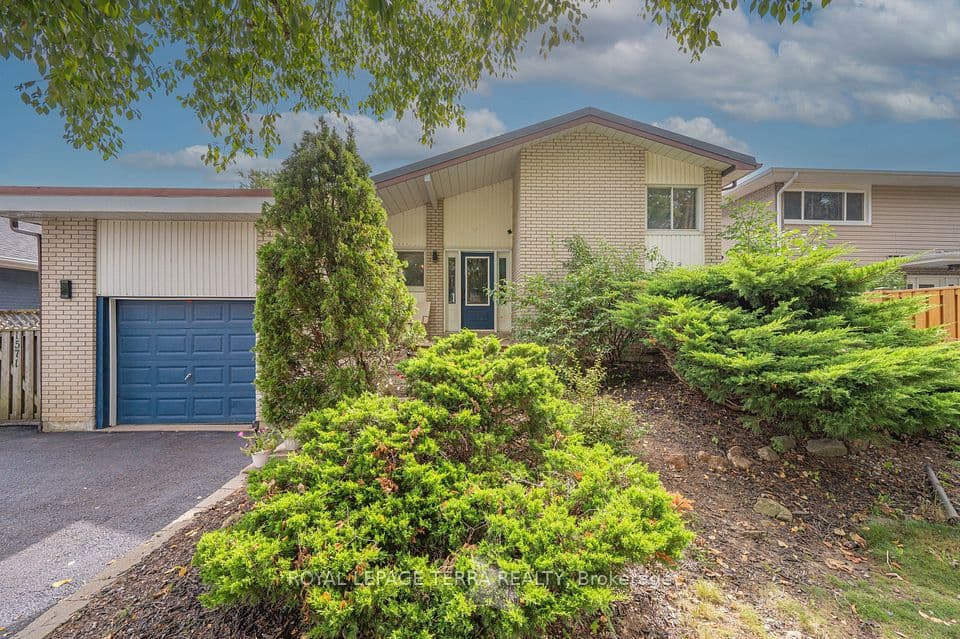 1571 Lewisham Drive, Mississauga, ON L5J 3R2 – main photo