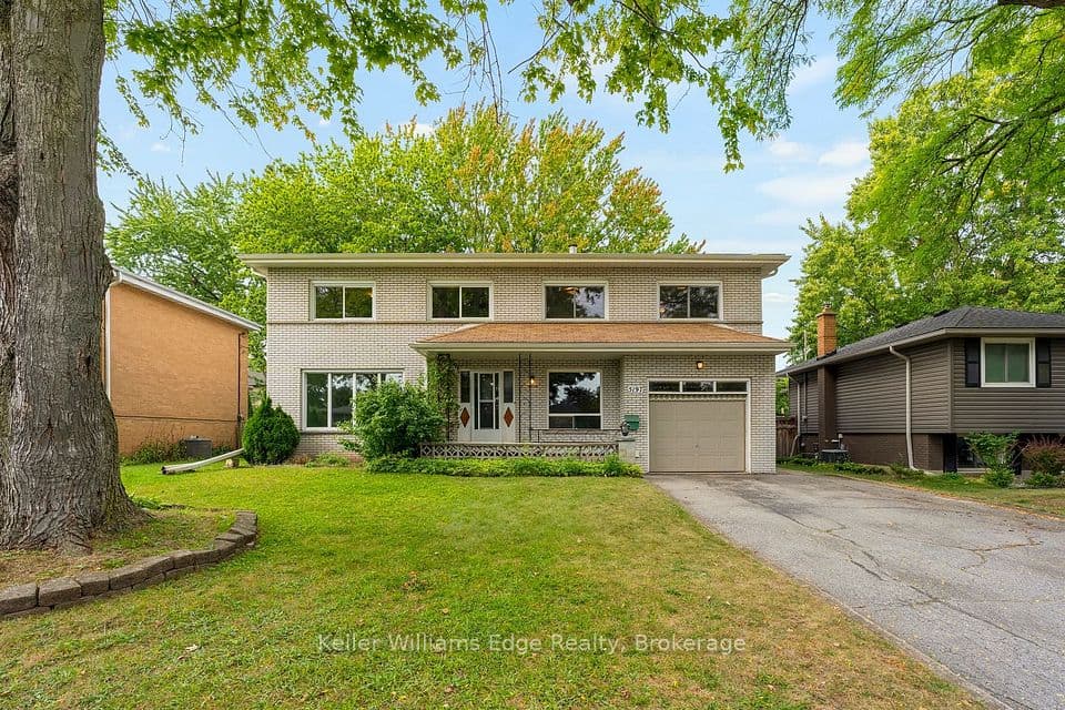 5197 Cherryhill Crescent, Burlington, ON L7L 4C3 – main photo