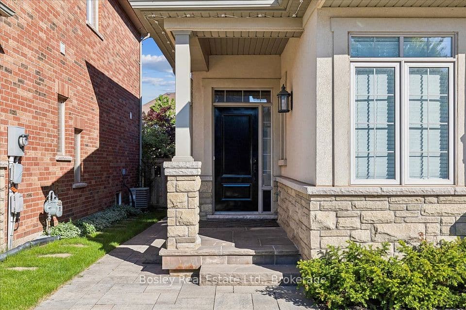 2343 Quetico Crescent, Oakville, ON L6M 0R5 – photo 2
