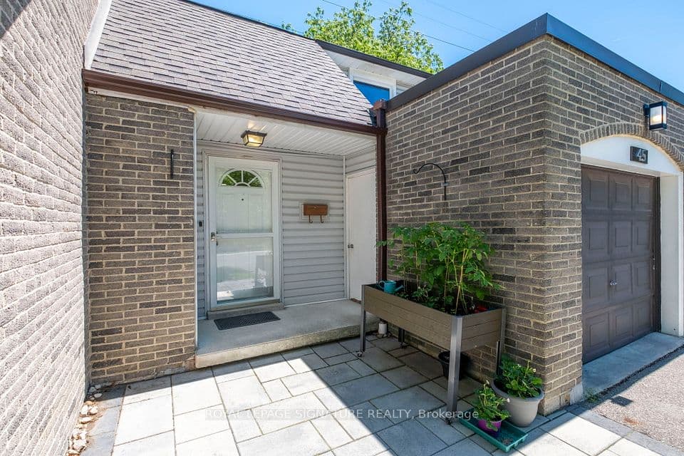 2440 Bromsgrove Road 45, Mississauga, ON L5J 4J7 – photo 3