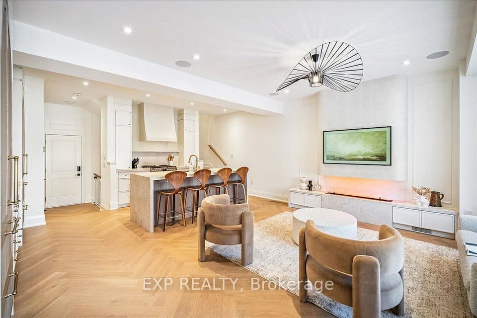 3266 Sixth Line, Oakville, ON L6M 5S9 – main photo