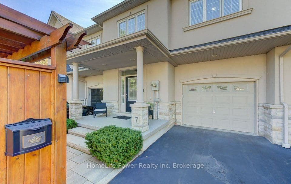 455 Claridge Road 7, Burlington, ON L7N 2S1 – photo 2