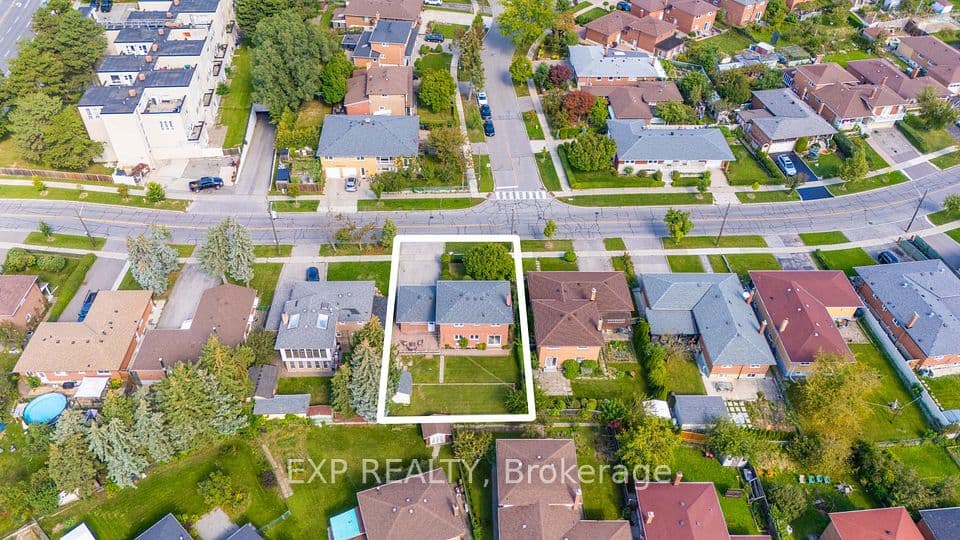 182 Derrydown Road, Toronto, ON M3J 1R8 – photo 3