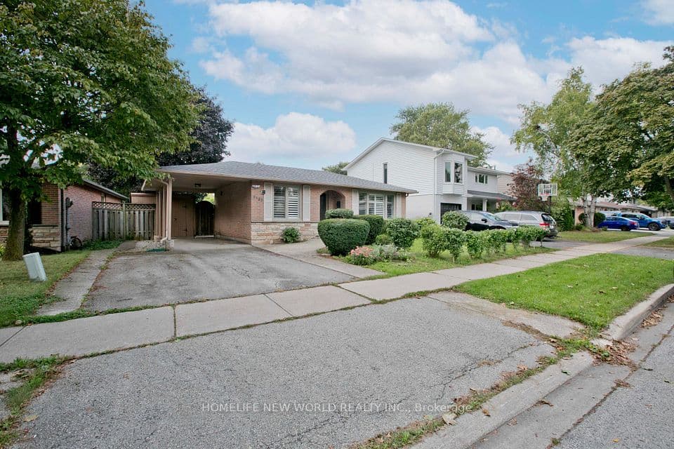 3125 Centennial Drive, Burlington, ON L7M 1B8 – main photo