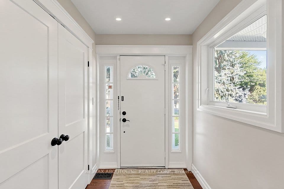 1304 Devon Road, Oakville, ON L6J 2L8 – photo 2