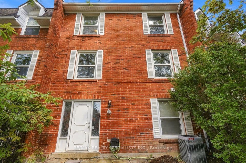 333 Meadows Boulevard 117, Mississauga, ON L4Z 1G9 – photo 2