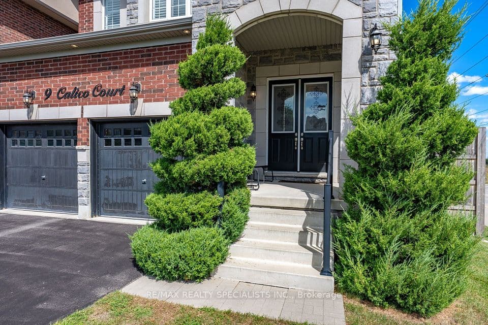 9 Calico Court, Halton Hills, ON L7G 0M1 – photo 3