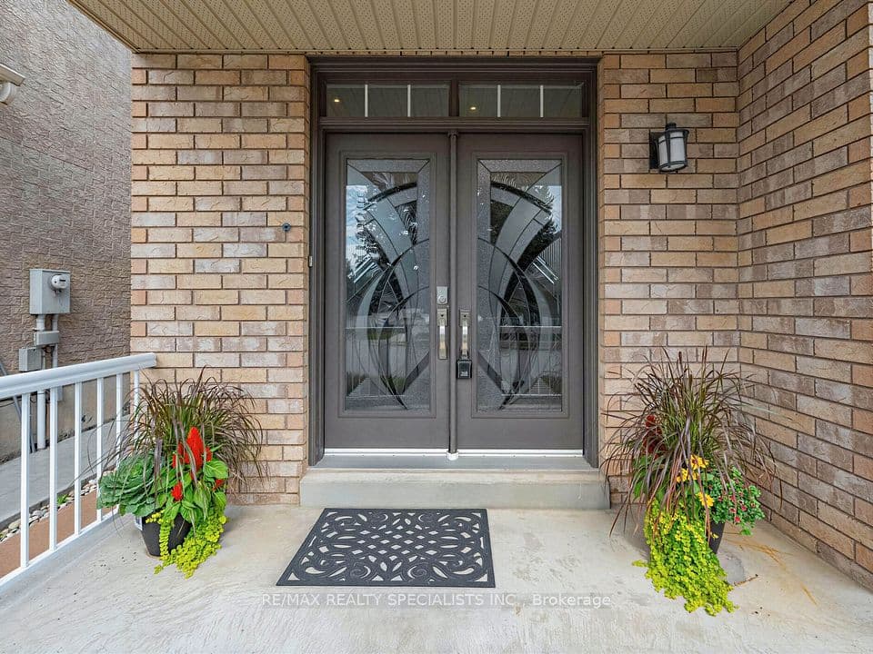 491 Willmott Crescent, Milton, ON L9T 6P1 – photo 2