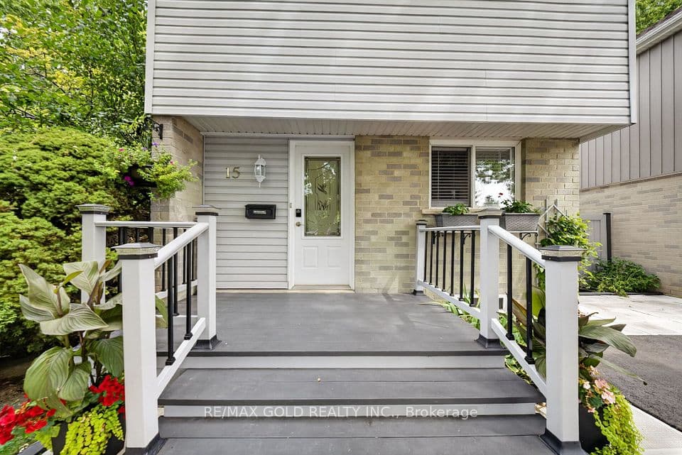 15 Jackman Drive, Brampton, ON L6S 2L7 – photo 3