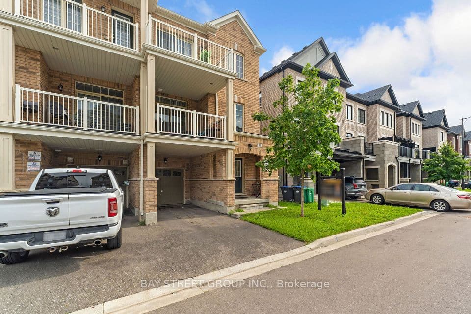 53 Fruitvale Circle, Brampton, ON L7A 5B9 – photo 2