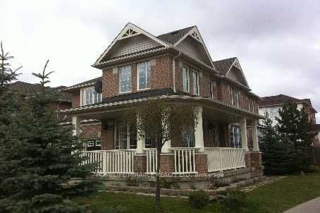 5936 Whitehorn Avenue, Mississauga, ON L5V 2Y8 – photo 2