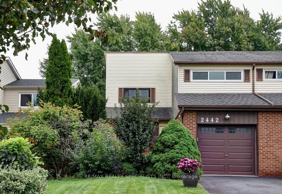 2442 Basswood Crescent, Mississauga, ON L5L 1Y1 – main photo