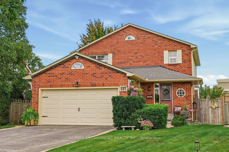 607 CLOVER PARK Crescent, Milton, ON L9T 4T7 – photo 2