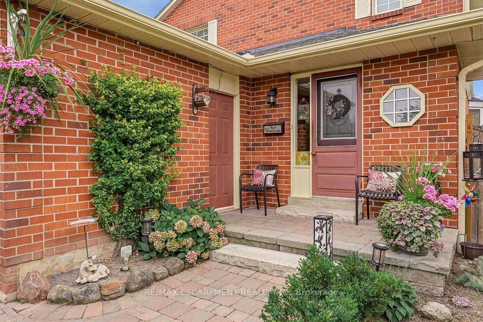 607 CLOVER PARK Crescent, Milton, ON L9T 4T7 – photo 3