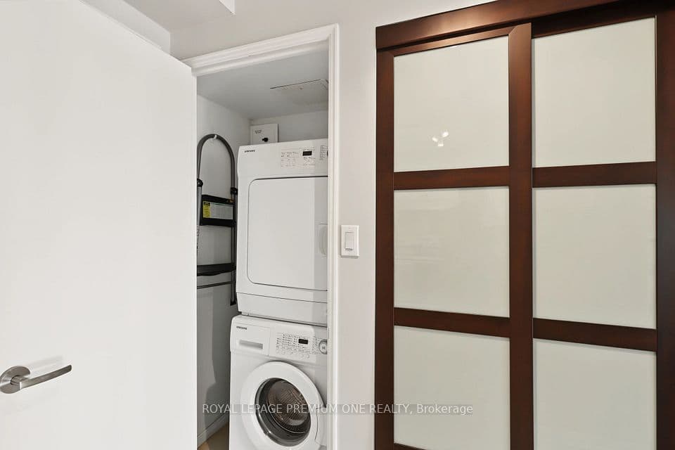 2267 Lake Shore Boulevard 410, Toronto, ON M8V 3X2 – photo 3