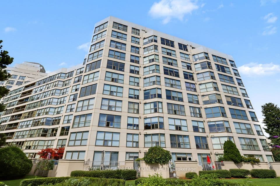 2267 Lake Shore Boulevard 410, Toronto, ON M8V 3X2 – main photo