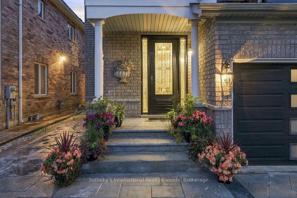 3352 Erin Centre Boulevard, Mississauga, ON L5M 8C3 – photo 3