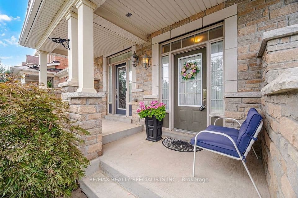 92 Hanson Crescent, Milton, ON L9T 8L5 – photo 2