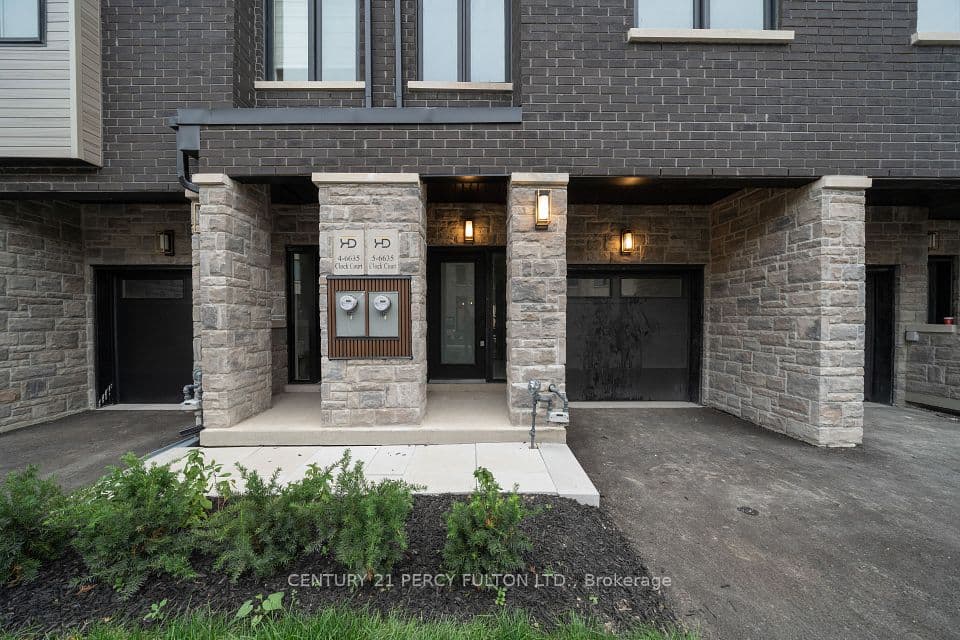 6635 Clock Court 5, Mississauga, ON L5W 1N2 – photo 2