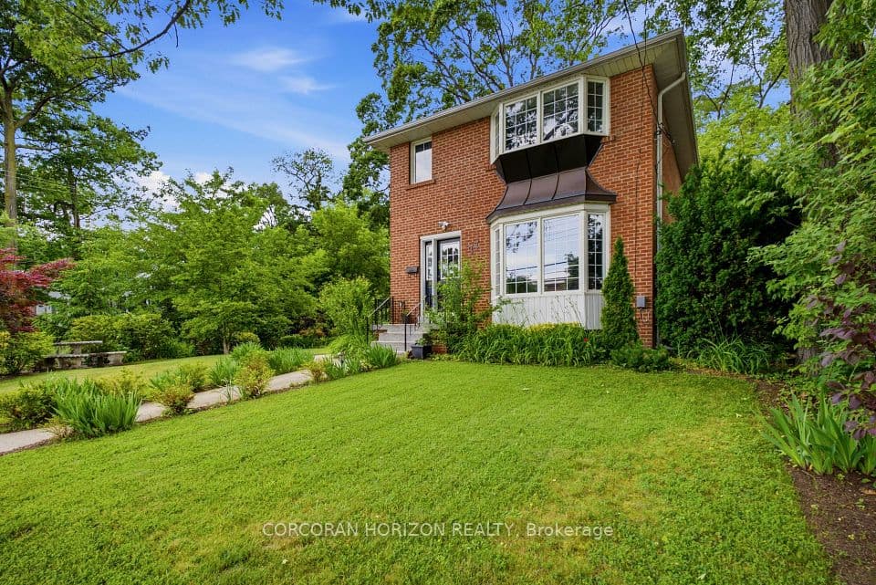 77 Mineola Road E, Mississauga, ON L5G 2E6 – main photo
