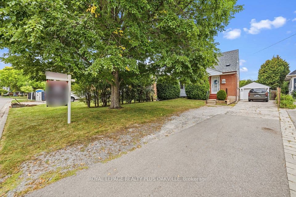 243 Jennings Crescent, Oakville, ON L6L 1W2 – photo 3