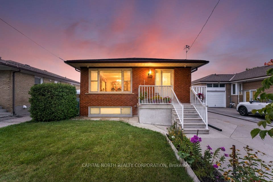 152 Katherine Road, Toronto, ON M3K 1J7 – main photo