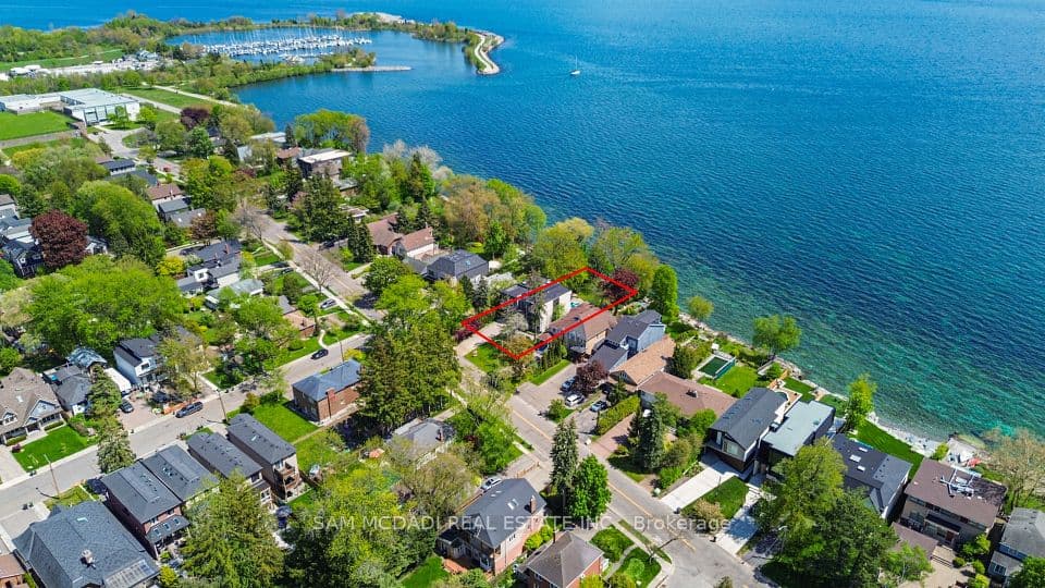 67 Lake Promenade, Toronto, ON M8W 1A2 – main photo