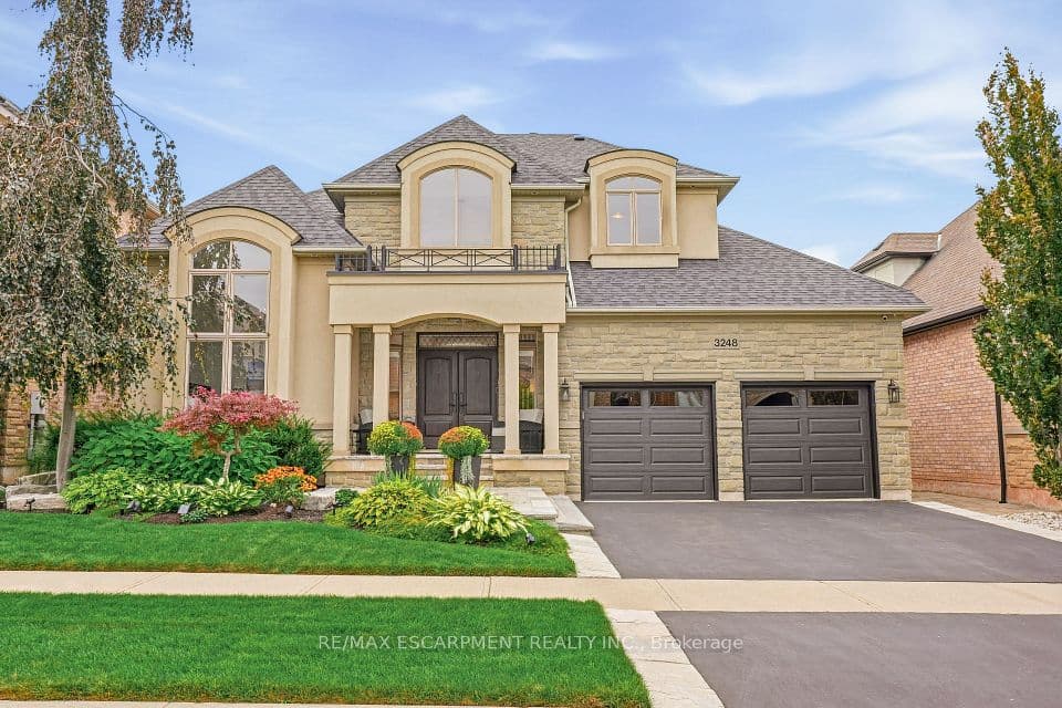 3248 Ribble Crescent, Oakville, ON L6M 0B1 – main photo
