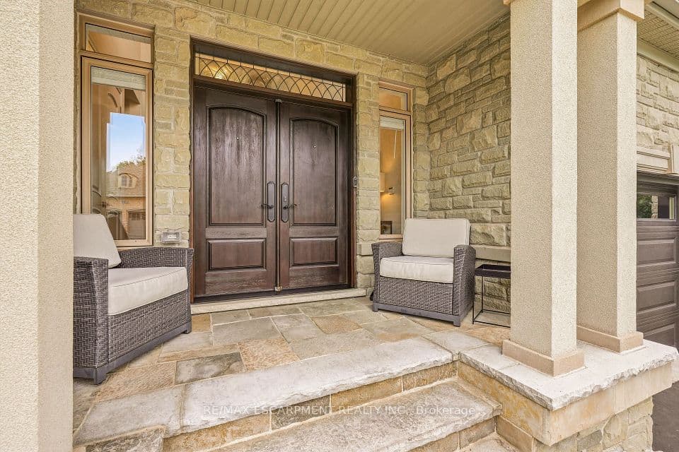 3248 Ribble Crescent, Oakville, ON L6M 0B1 – photo 2
