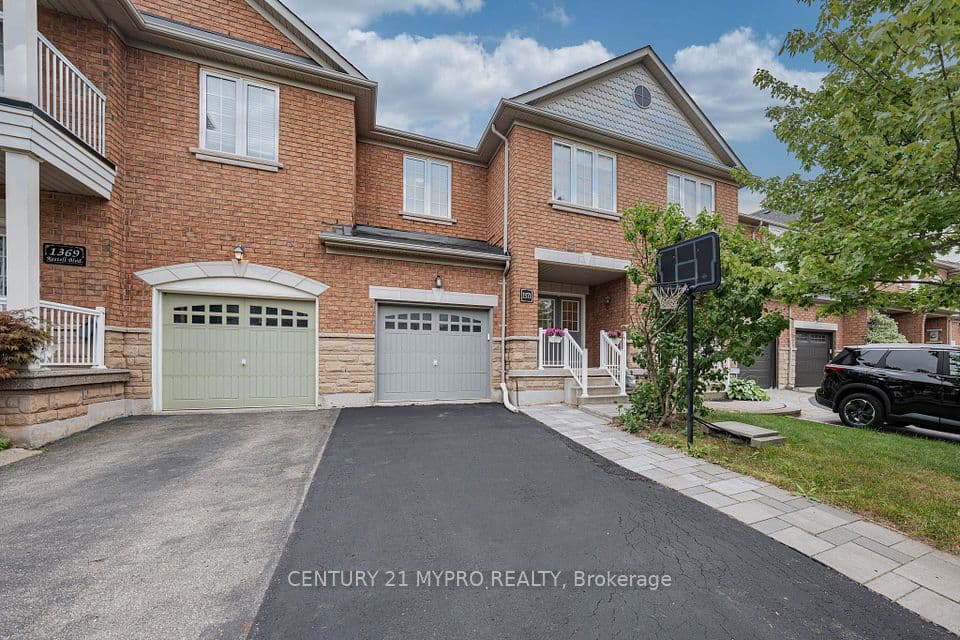 1371 Kestell Boulevard, Oakville, ON L6H 0C9 – photo 2