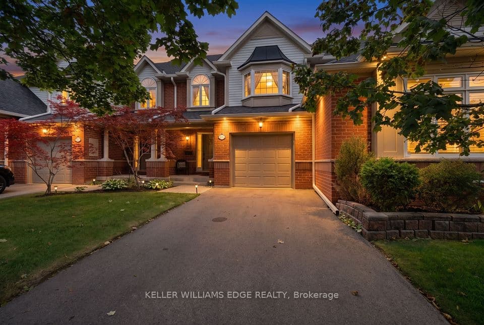 2175 Country Club Drive 2, Burlington, ON L7M 4H9 – main photo