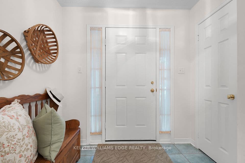 2175 Country Club Drive 2, Burlington, ON L7M 4H9 – photo 3