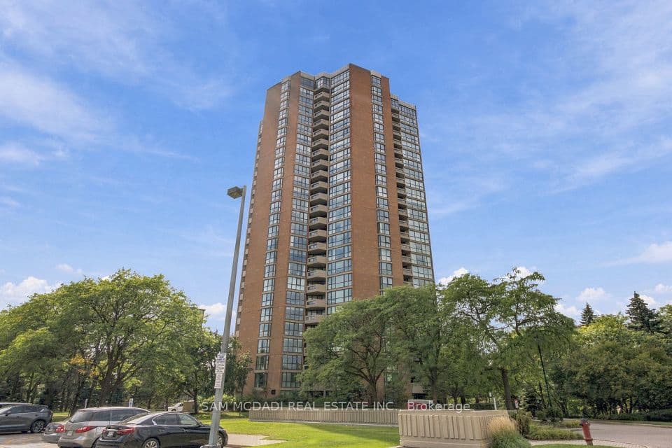 2000 Islington Avenue 2009, Toronto, ON M9P 3S7 – photo 2