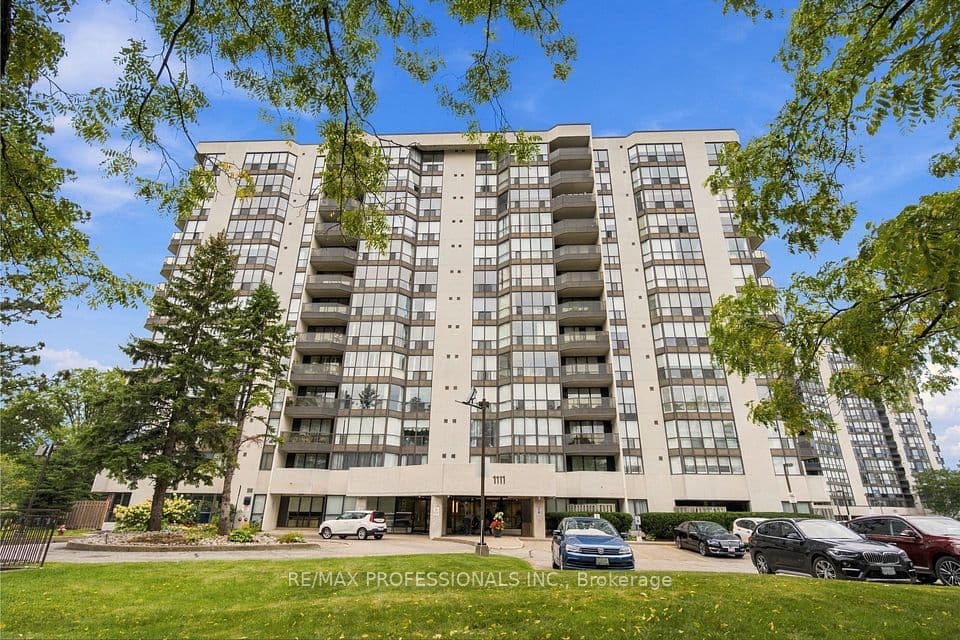 1111 Bough Beeches Boulevard 403, Mississauga, ON L4W 4N1 – main photo
